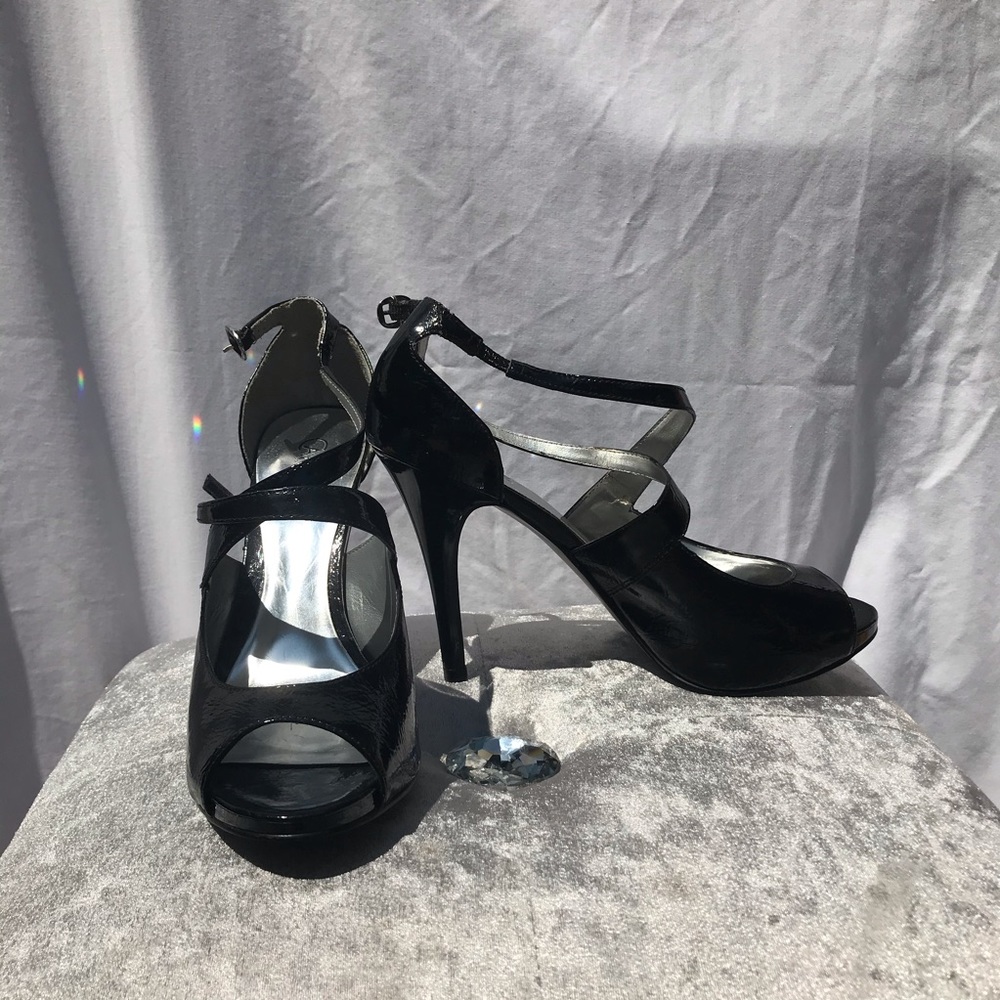 Black stiletto women’s heels